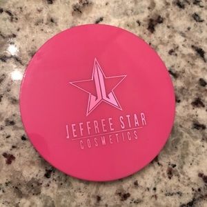 Jeffree star cosmetics highlighter